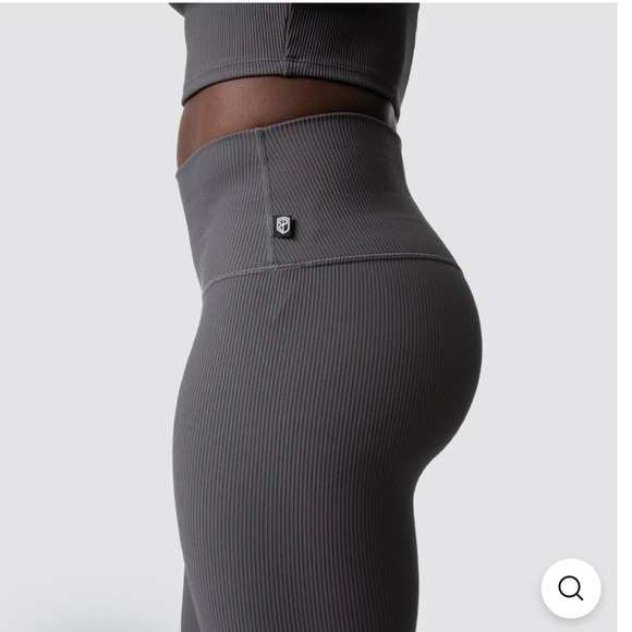 Women’s Born Primitive Leggings - Picture 3 of 9